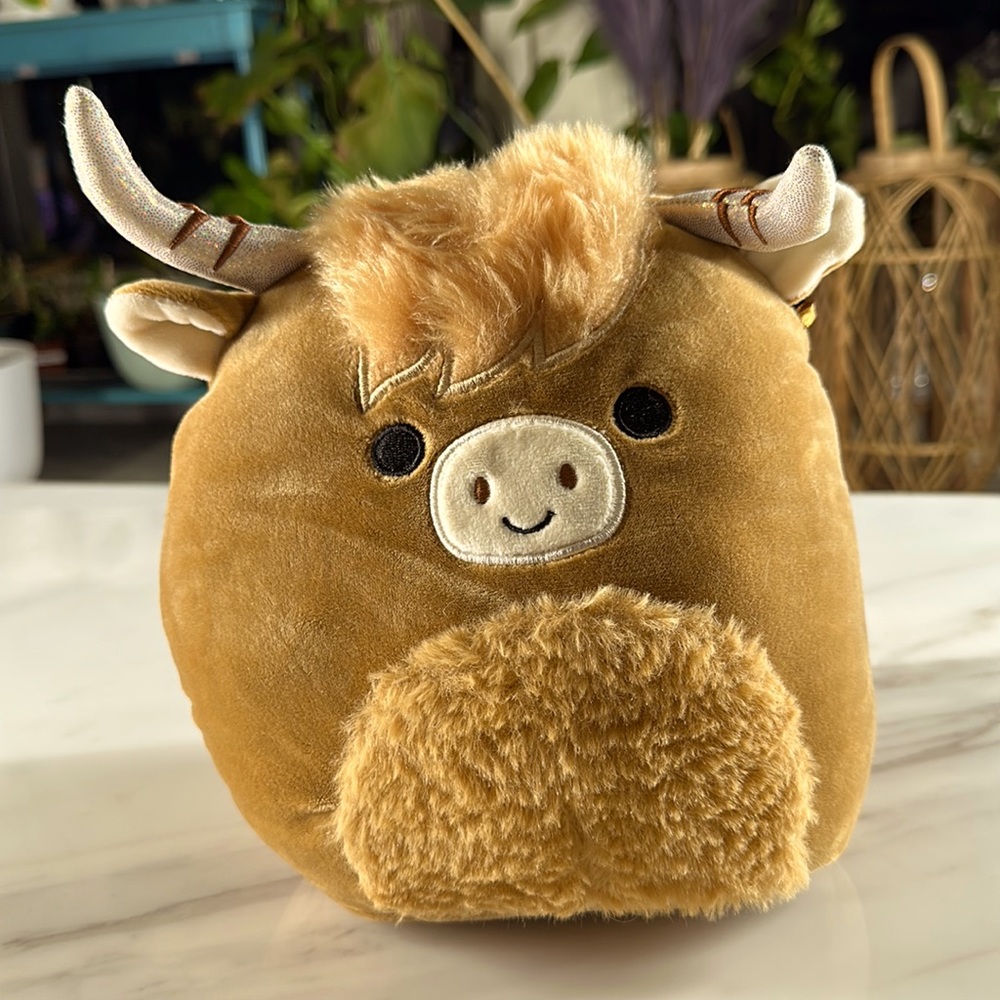 8 inch longhorn Squishmallow